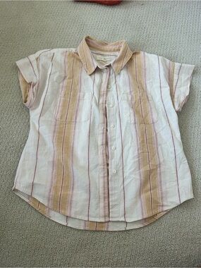 Treasure & Bond Short-Sleeve Button-Down Shirt in Cream, Tan & Pink Stripe